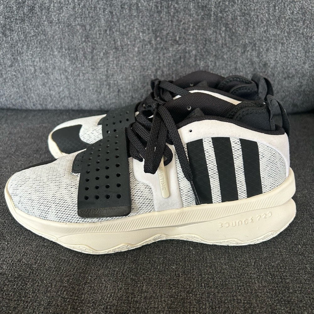 Adidas Dame Basketball Shoes